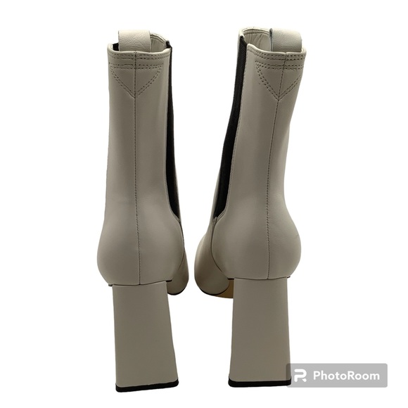 🆕{ Marc Fisher} Kaylynn Chelsea Heeled Bootie - Picture 7 of 11